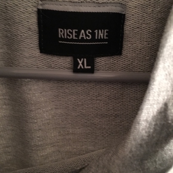 Hoodie shirt - Picture 3 of 3